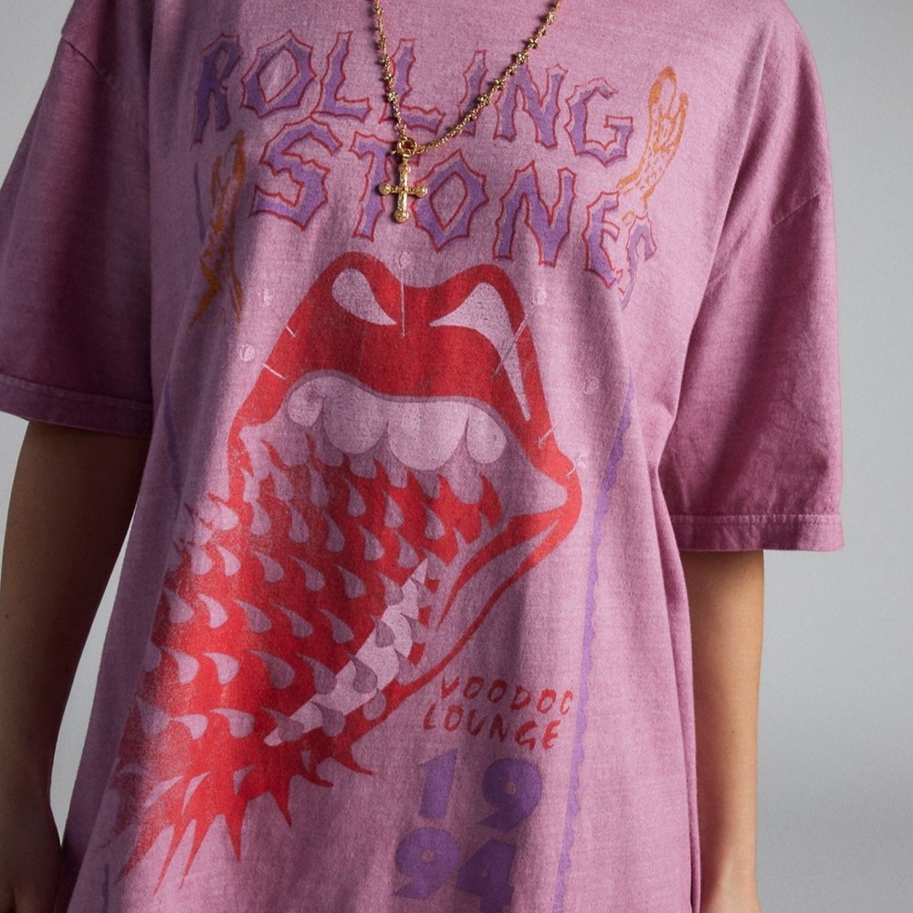 Urban Outfitters Rolling Stones Oversized T-Shirt - Picture 2 of 3